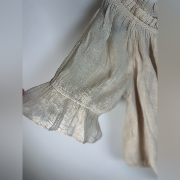 Listicle Cream Beige Off-Shoulder Cropped Blouse Size Large Boho - Picture 4 of 7